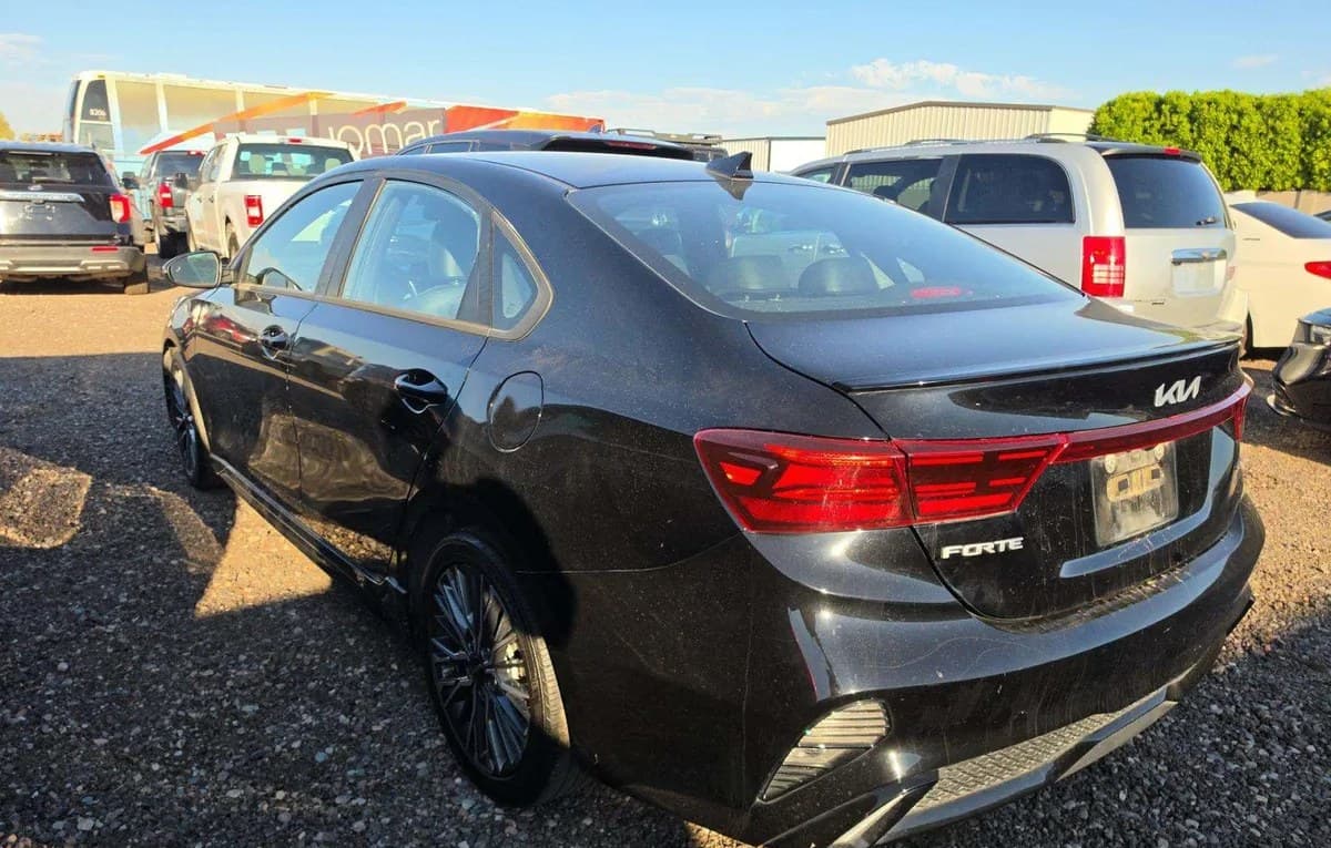 2024 KIA FORTE GT-LINE 3