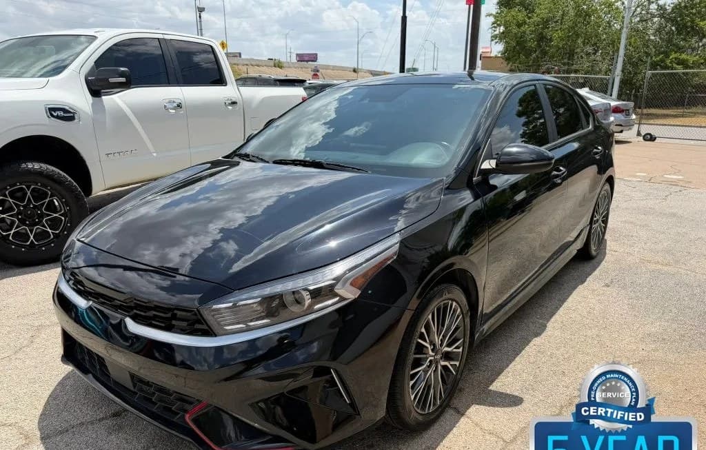 2024 KIA FORTE GT-Line 2