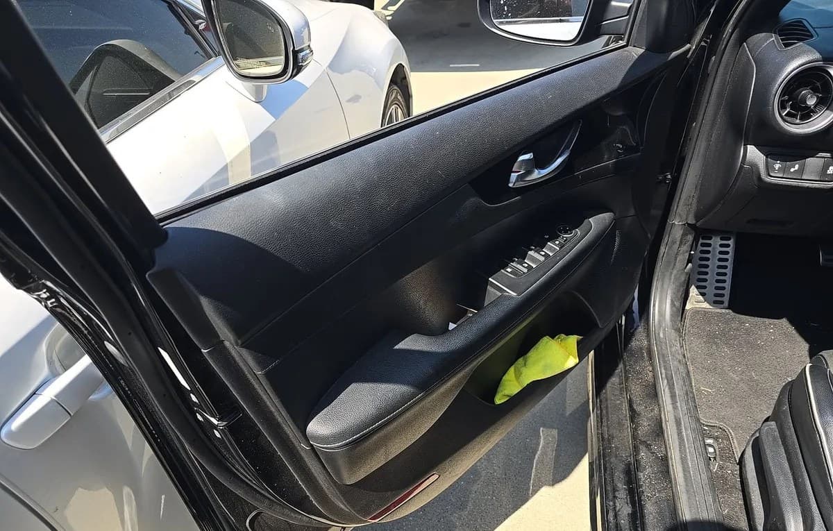 2023 KIA FORTE GT-Line 6