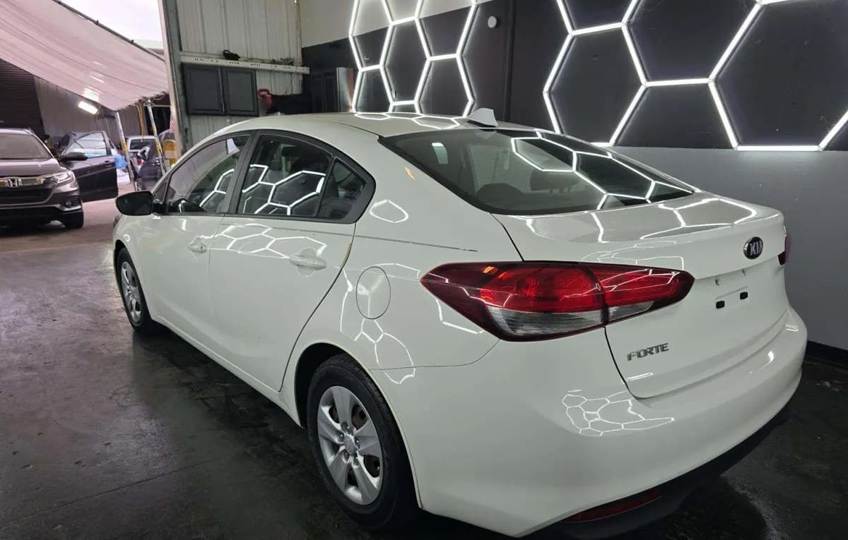 2017 KIA FORTE LX 3