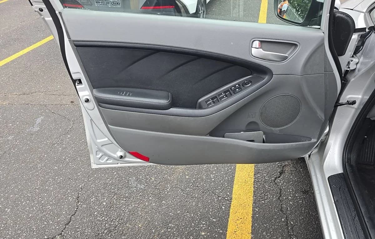 2017 KIA FORTE LX 5