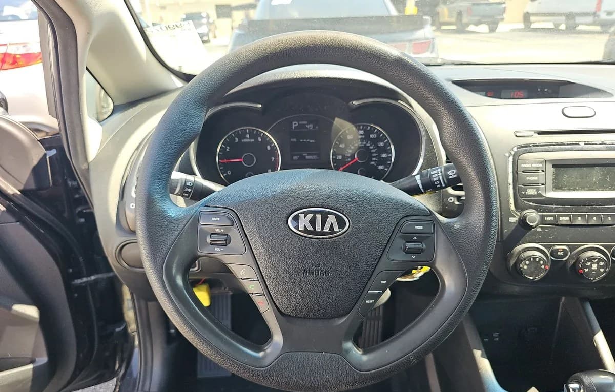 2017 KIA FORTE LX 6