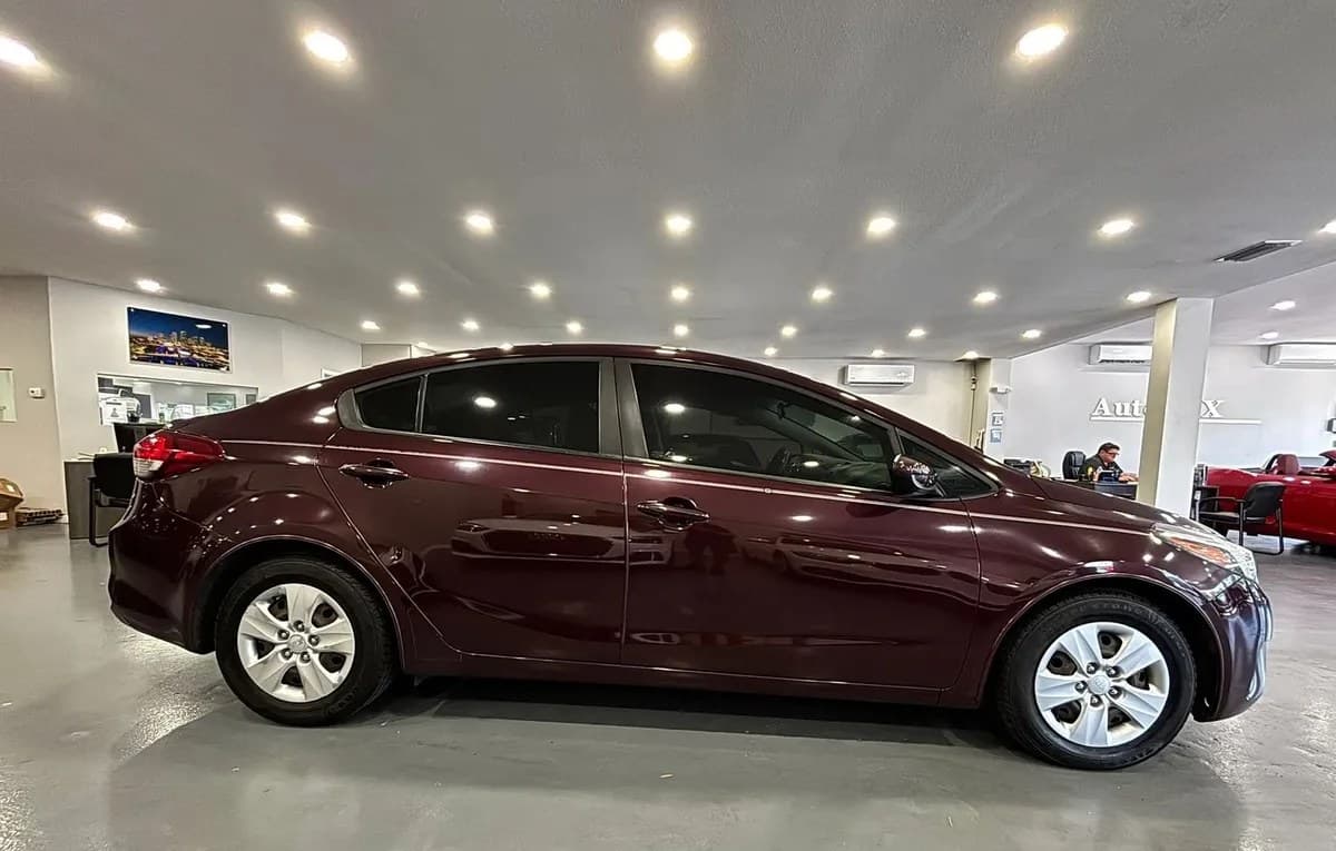 2017 KIA FORTE S 5
