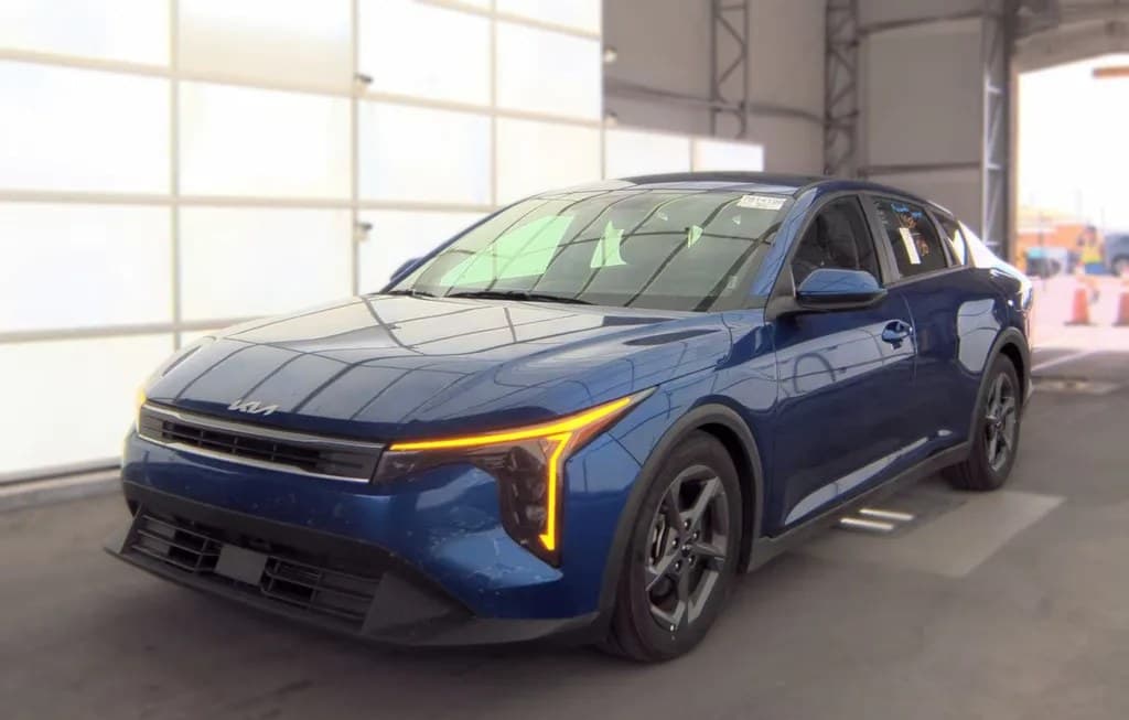 2025 KIA K4 LXS