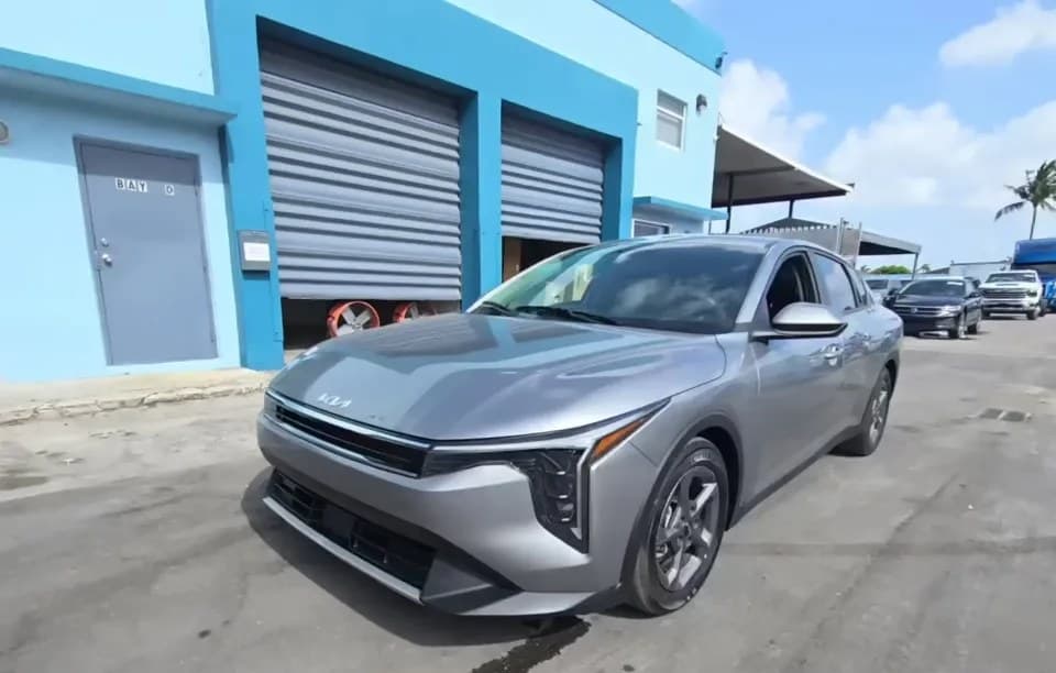 2025 KIA K4 LXS 2