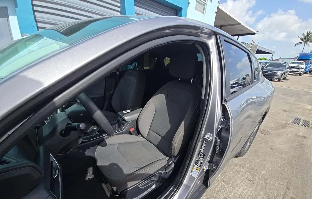 2025 KIA K4 LXS 4
