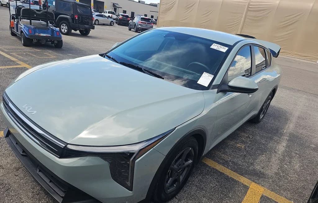 2025 KIA K4 LXS