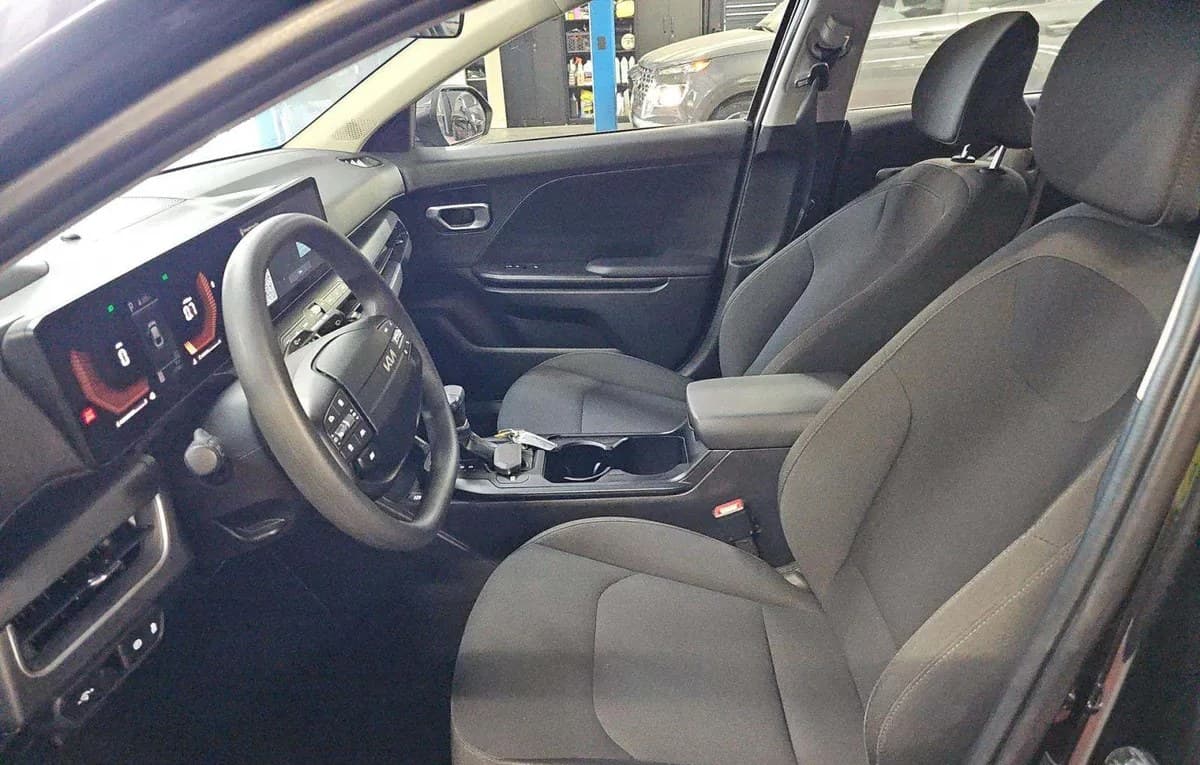2026 KIA K4 LXS 4