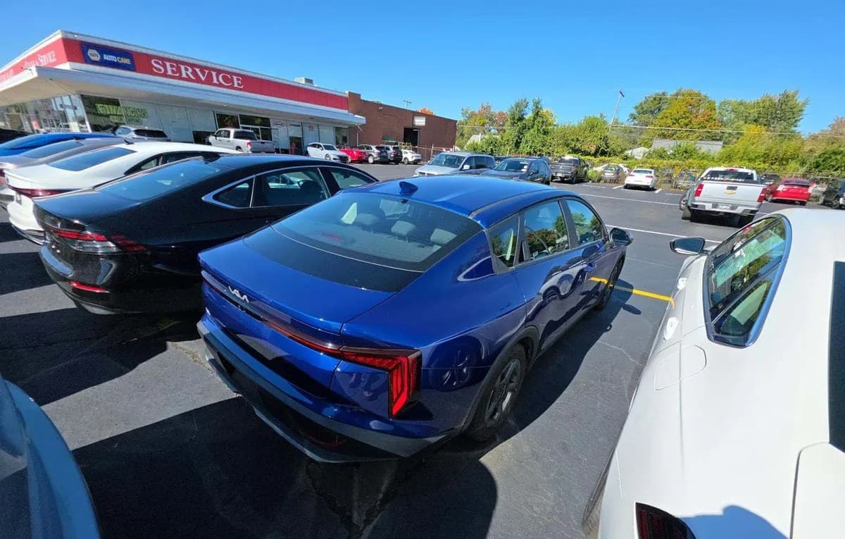 2025 KIA K4 LXS 4