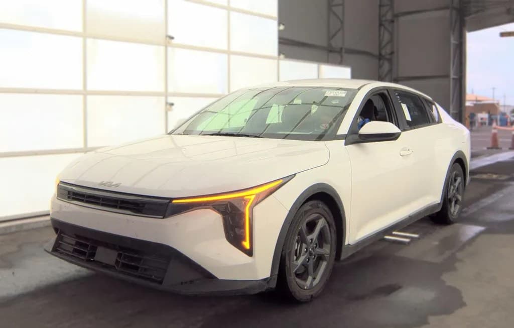 2025 KIA K4 LXS