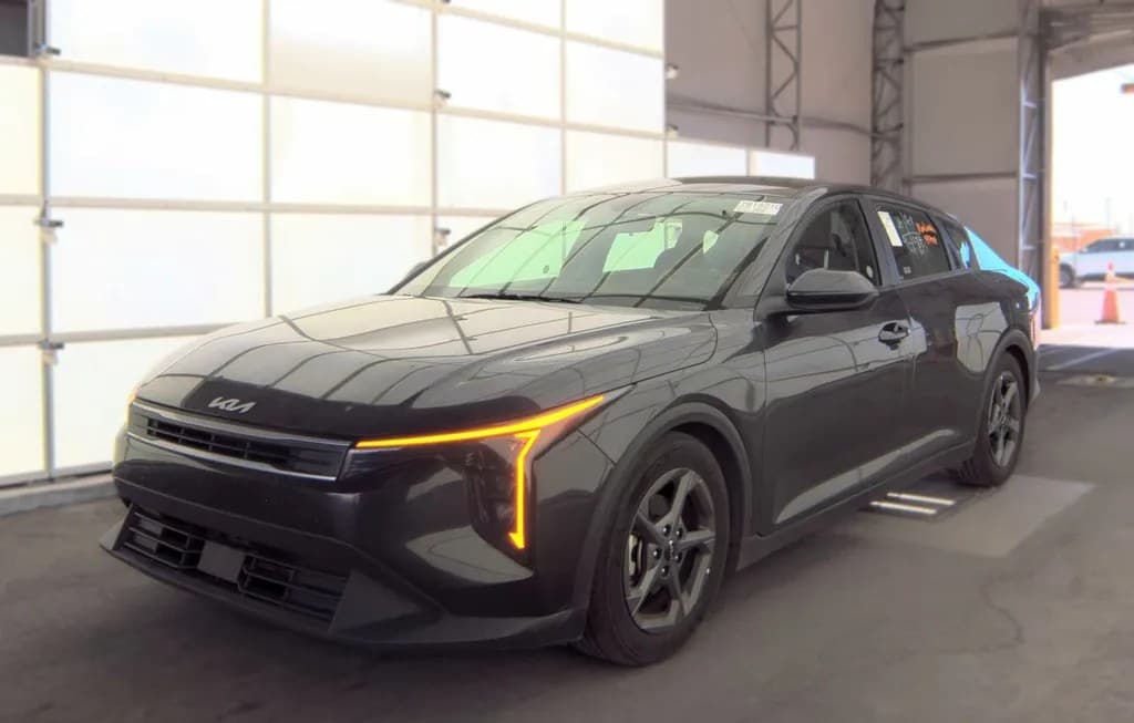 2025 KIA K4 LXS