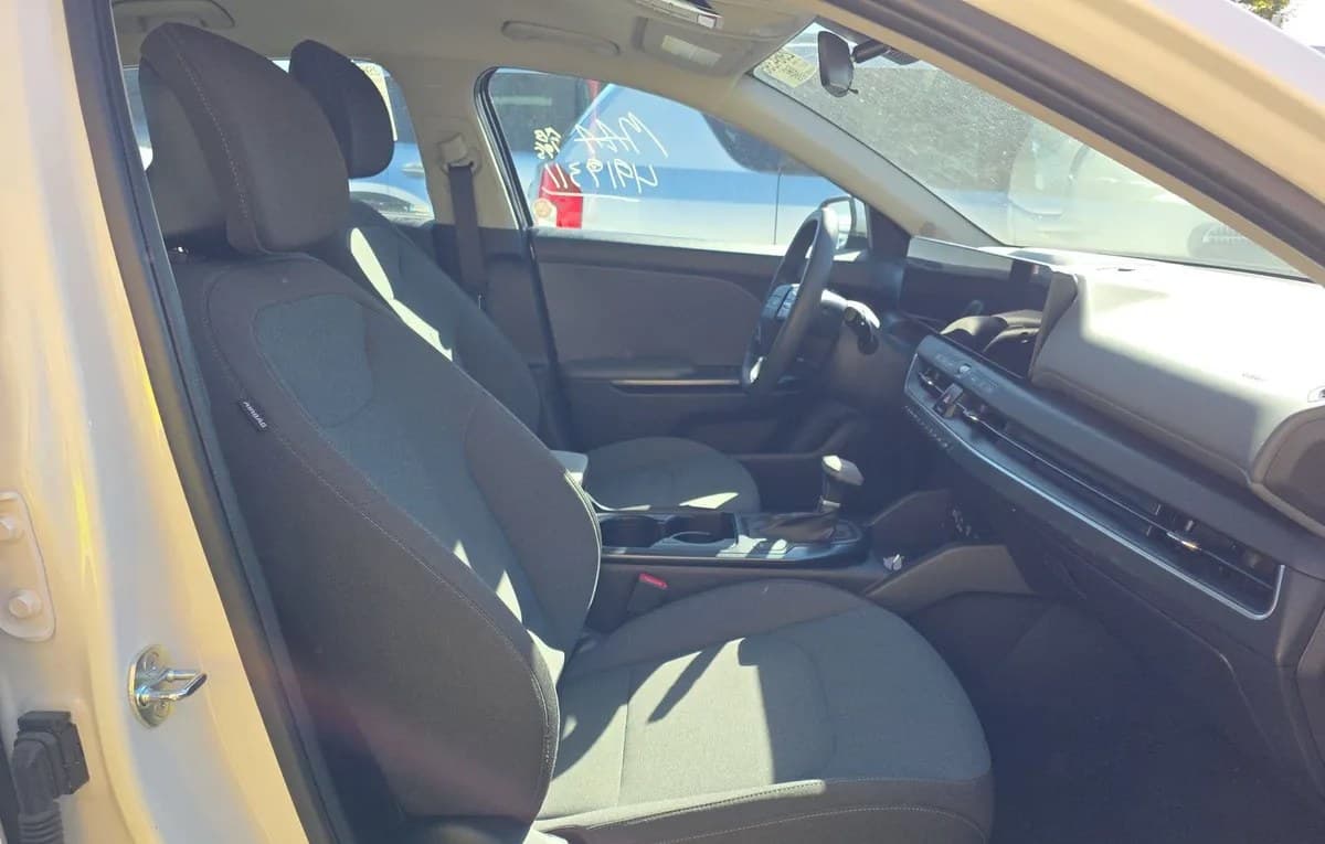 2025 KIA K4 LXS 5