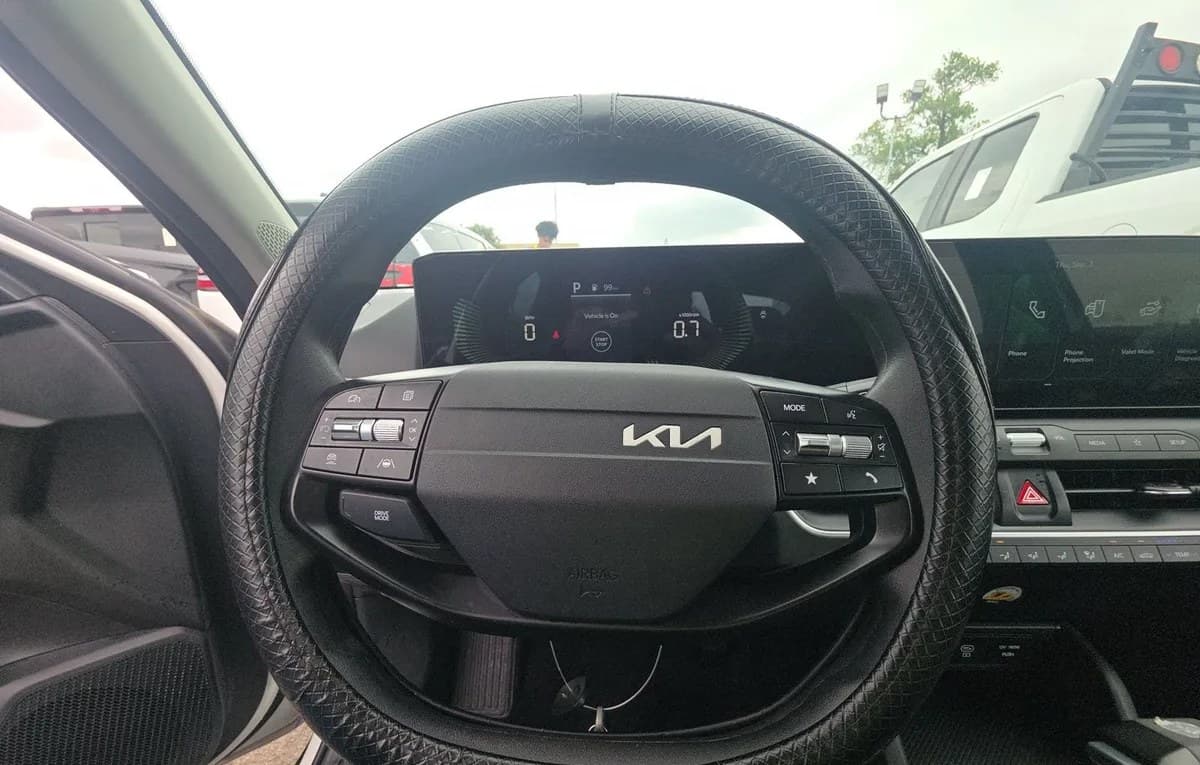 2025 KIA K4 LXS 7