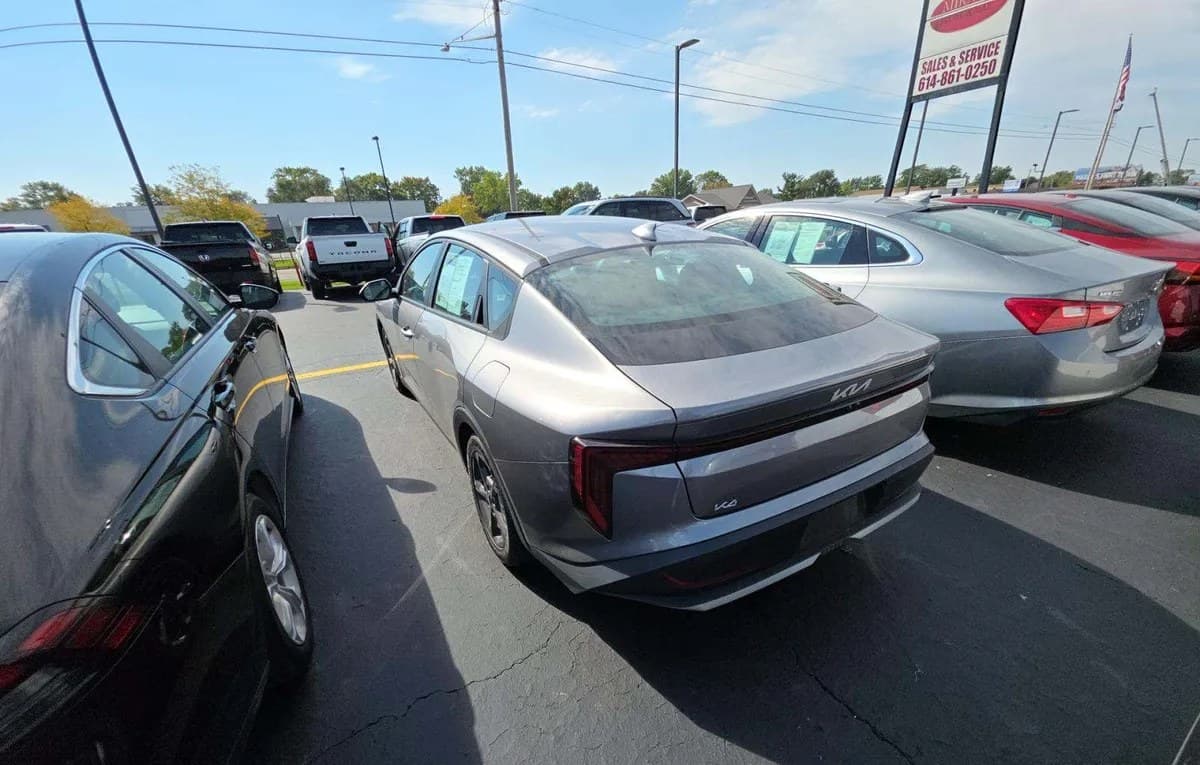 2025 KIA K4 LXS 3