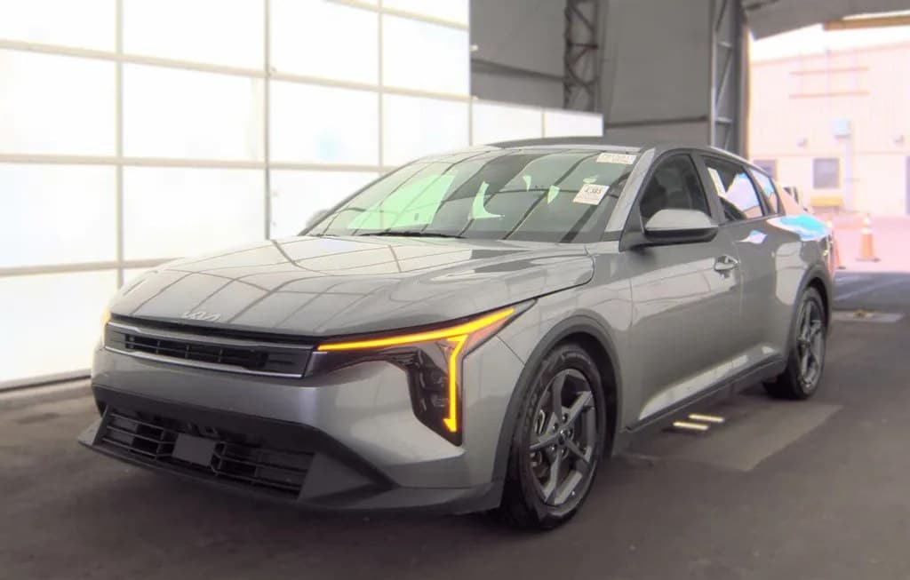 2025 KIA K4 LXS