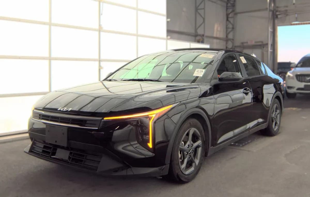 2025 KIA K4 LXS 2