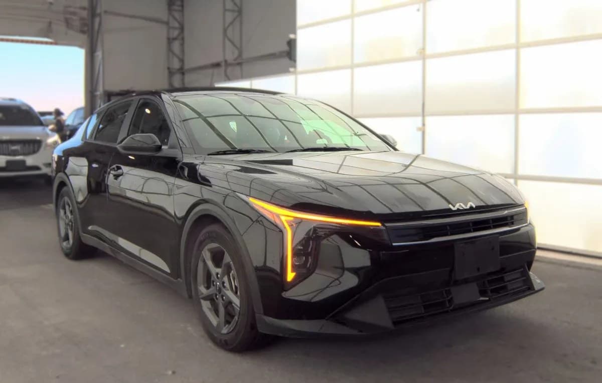 2025 KIA K4 LXS 4