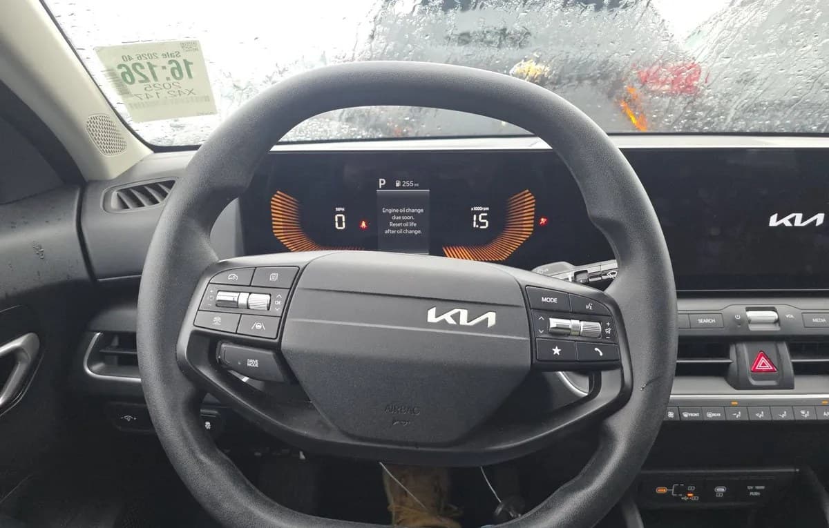 2025 KIA K4 LXS 7