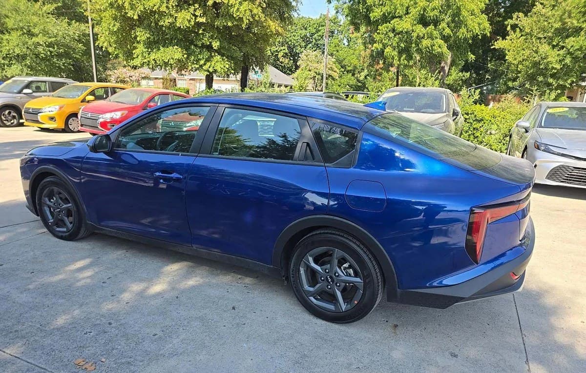 2025 KIA K4 LXS 3