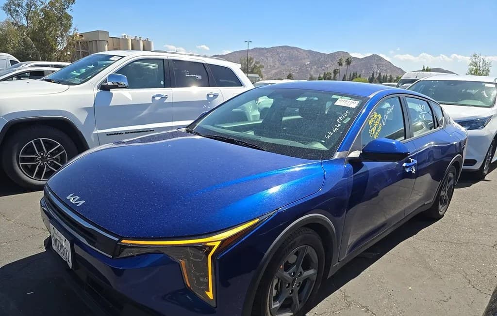 2025 KIA K4 LXS