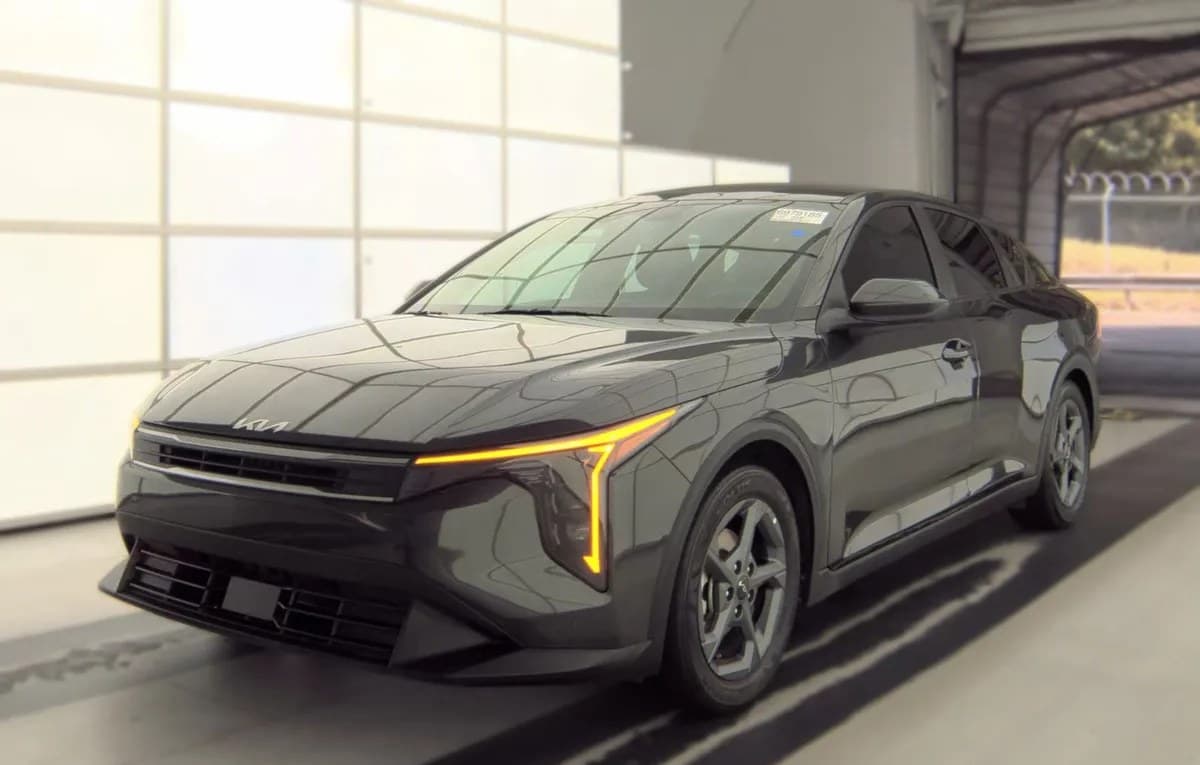 2026 KIA K4 LXS 2