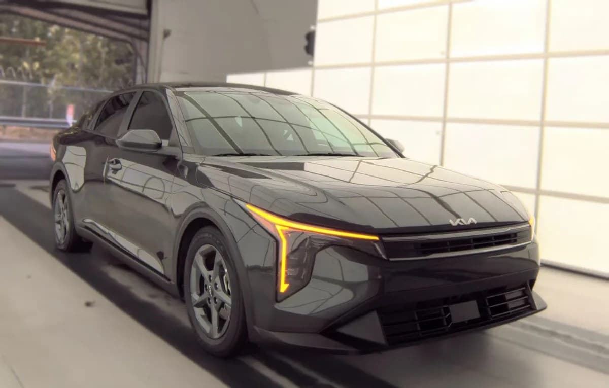 2026 KIA K4 LXS 4