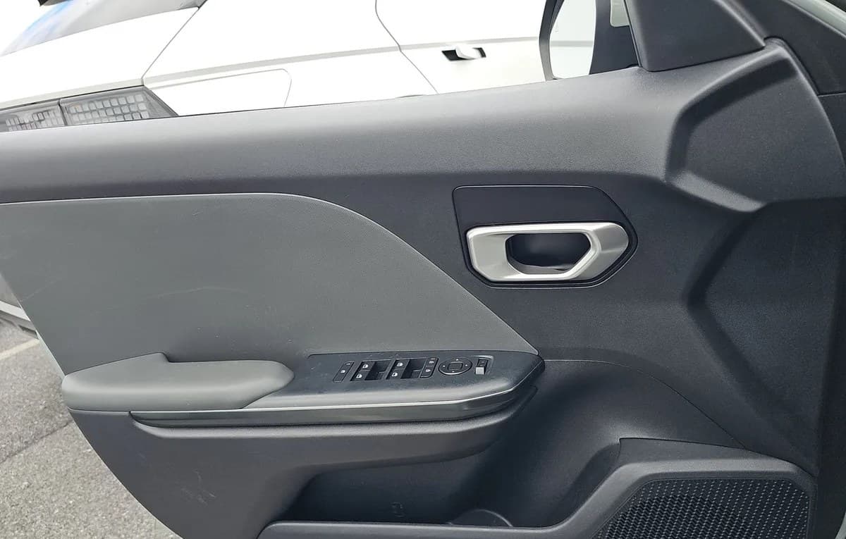 2025 KIA K4 LXS 6