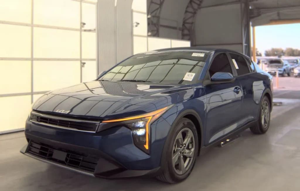 2025 KIA K4 LXS