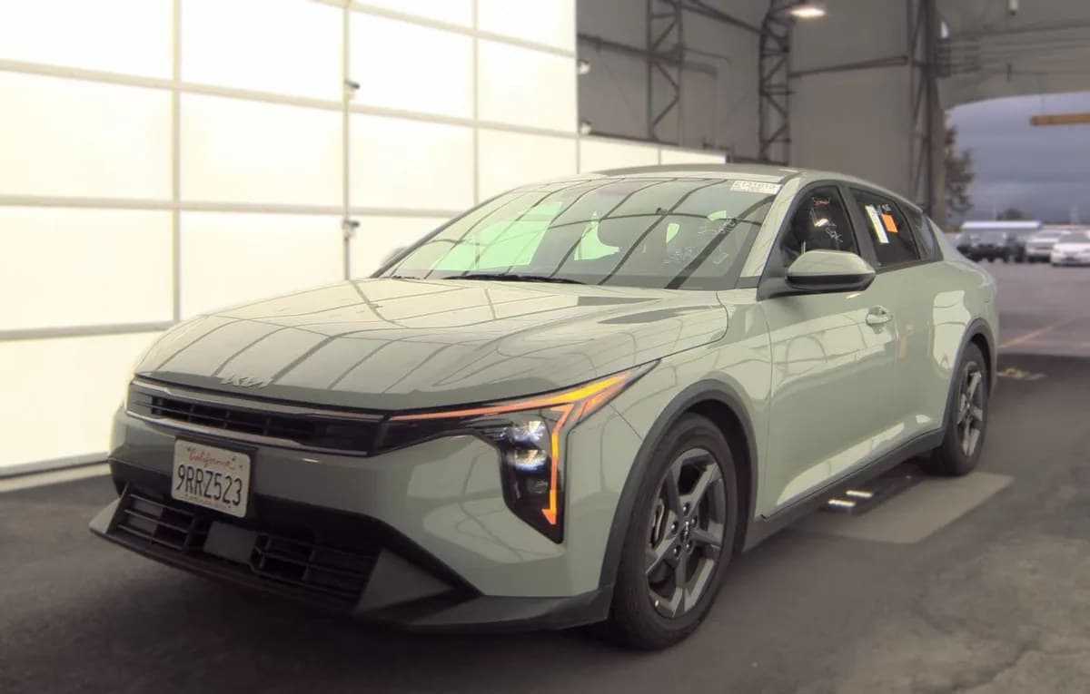 2025 KIA K4 LXS 2