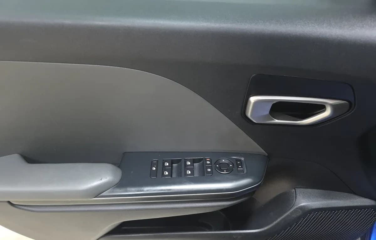 2025 KIA K4 LXS 6