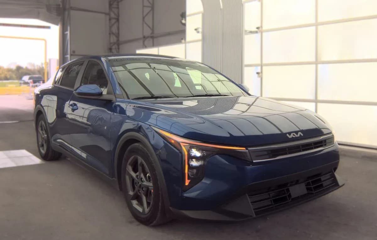 2025 KIA K4 LXS 4
