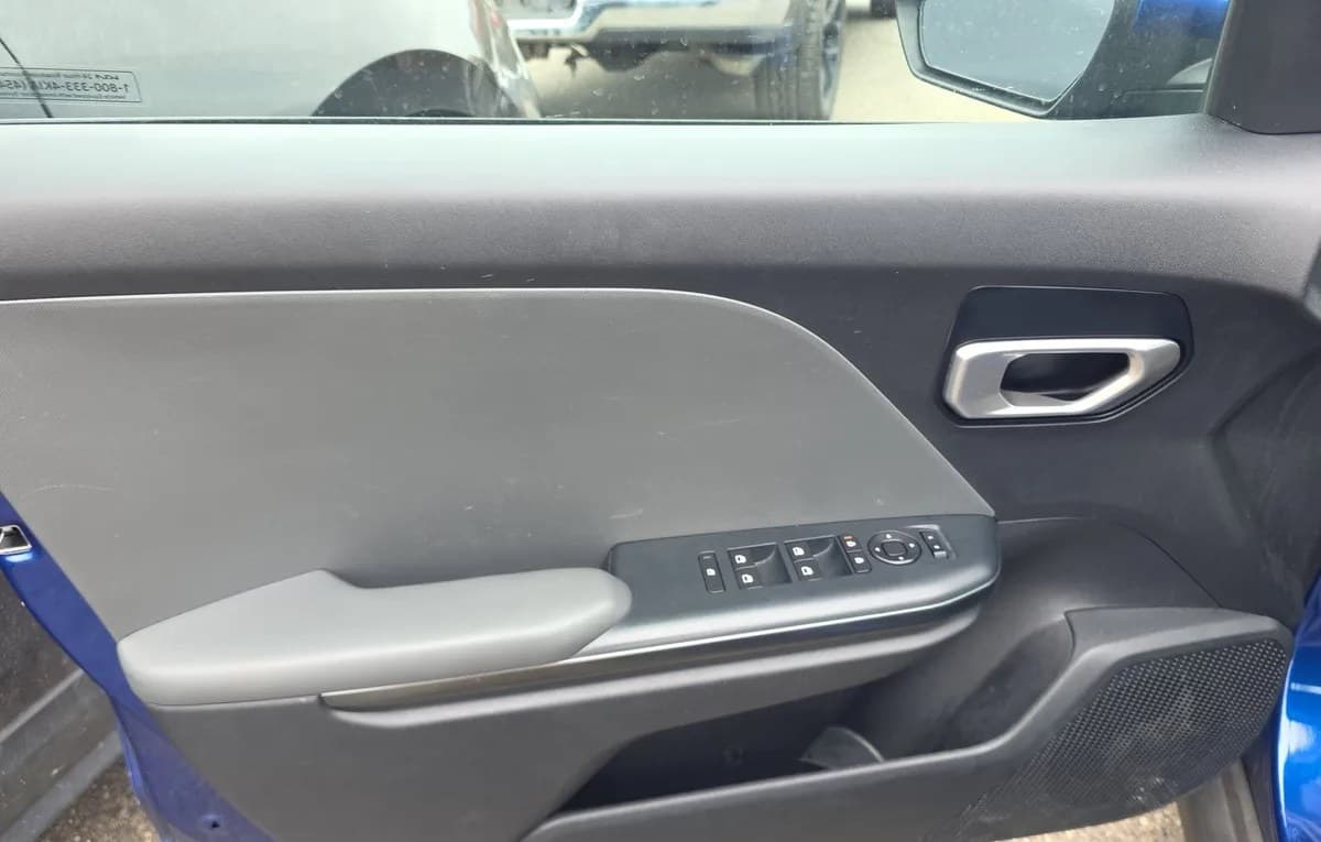2025 KIA K4 LXS 6