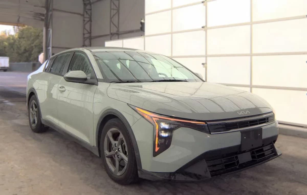 2025 KIA K4 LXS 4