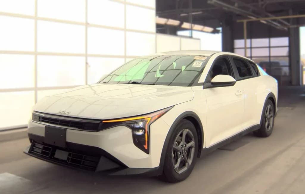 2025 KIA K4 LXS