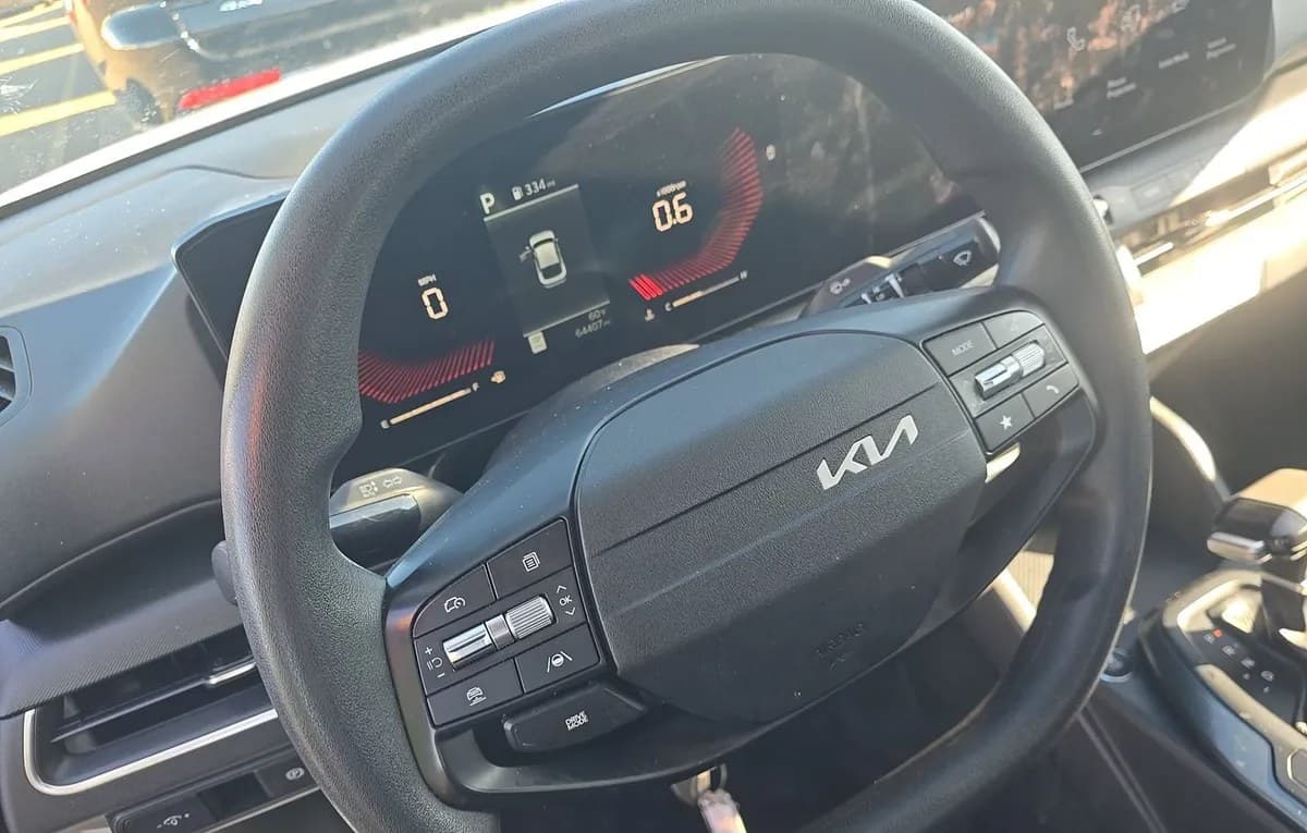 2025 KIA K4 LXS 6