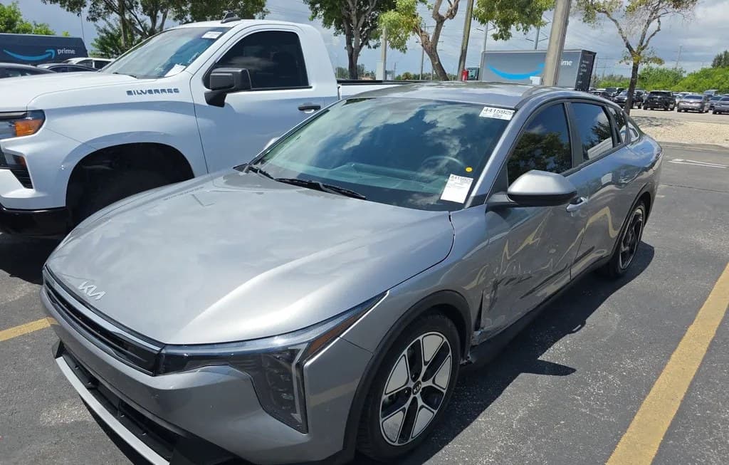 2025 KIA K4 EX