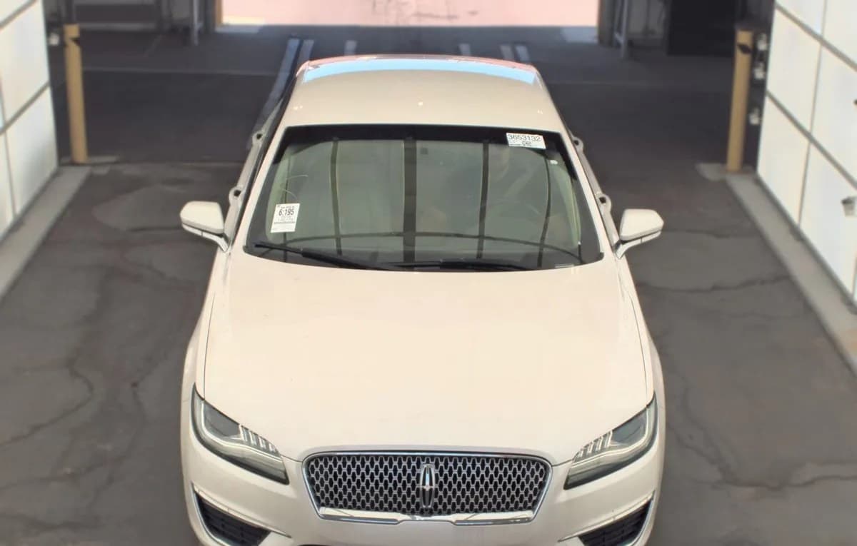 2018 LINCOLN MKZ Premiere 2