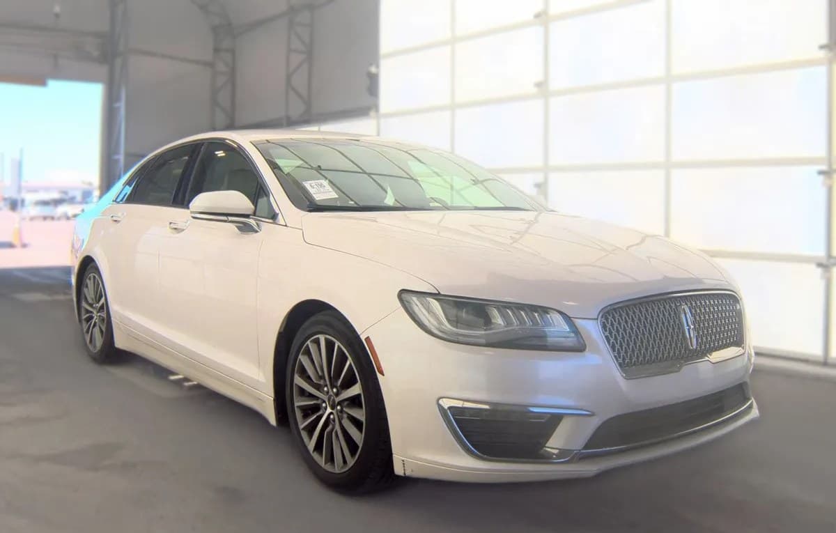 2018 LINCOLN MKZ Premiere 3
