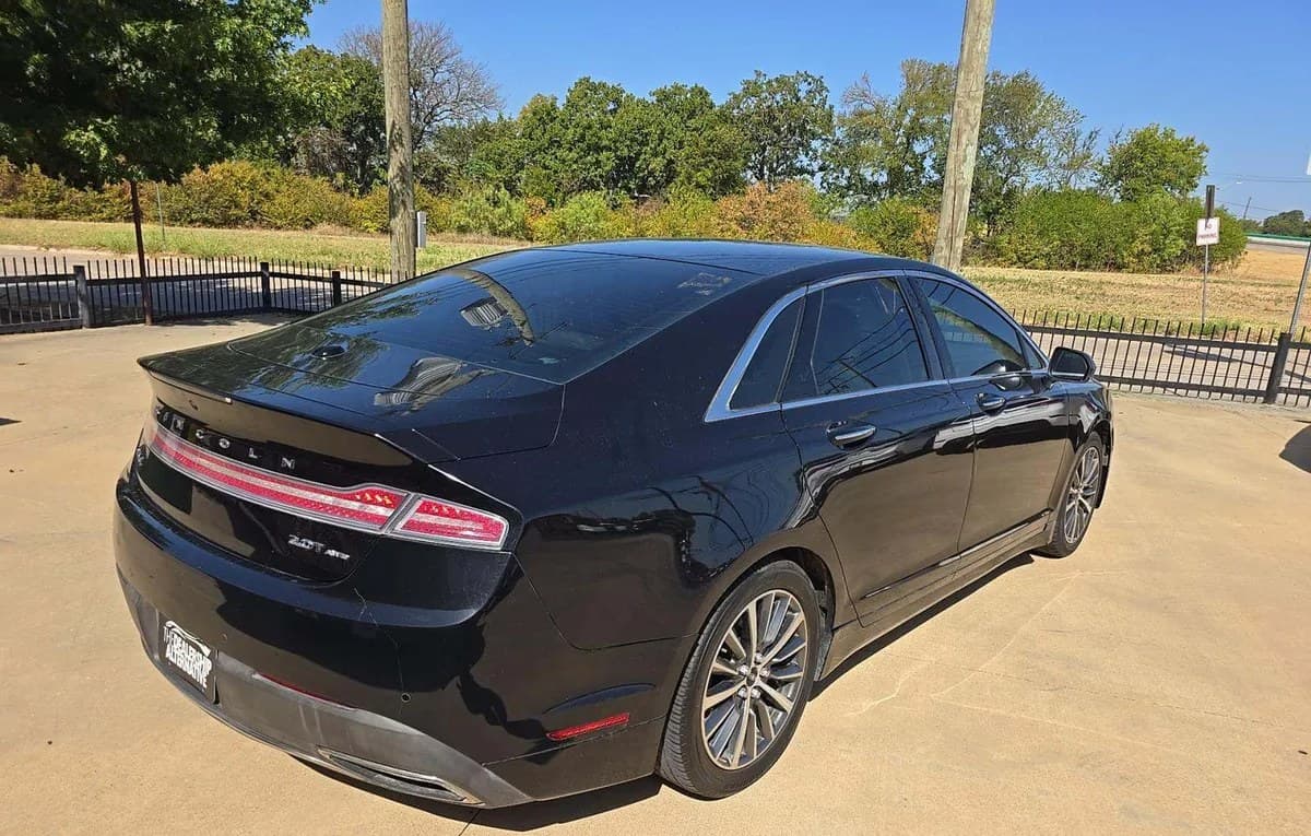 2019 LINCOLN MKZ Standard 3