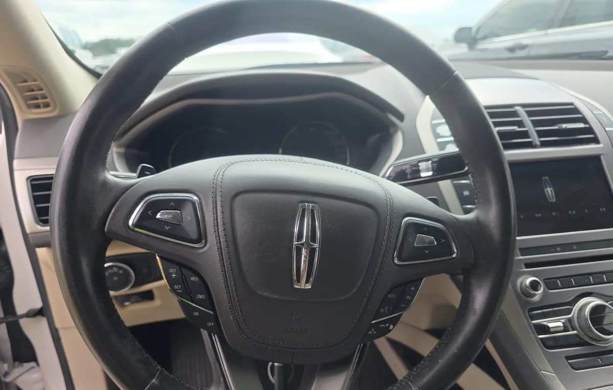 2017 LINCOLN MKZ Select 7