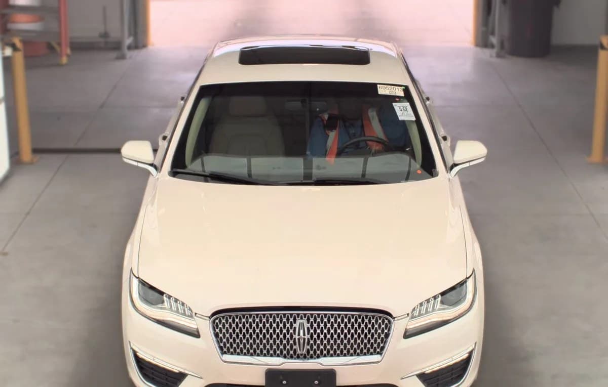 2017 LINCOLN MKZ Select 2