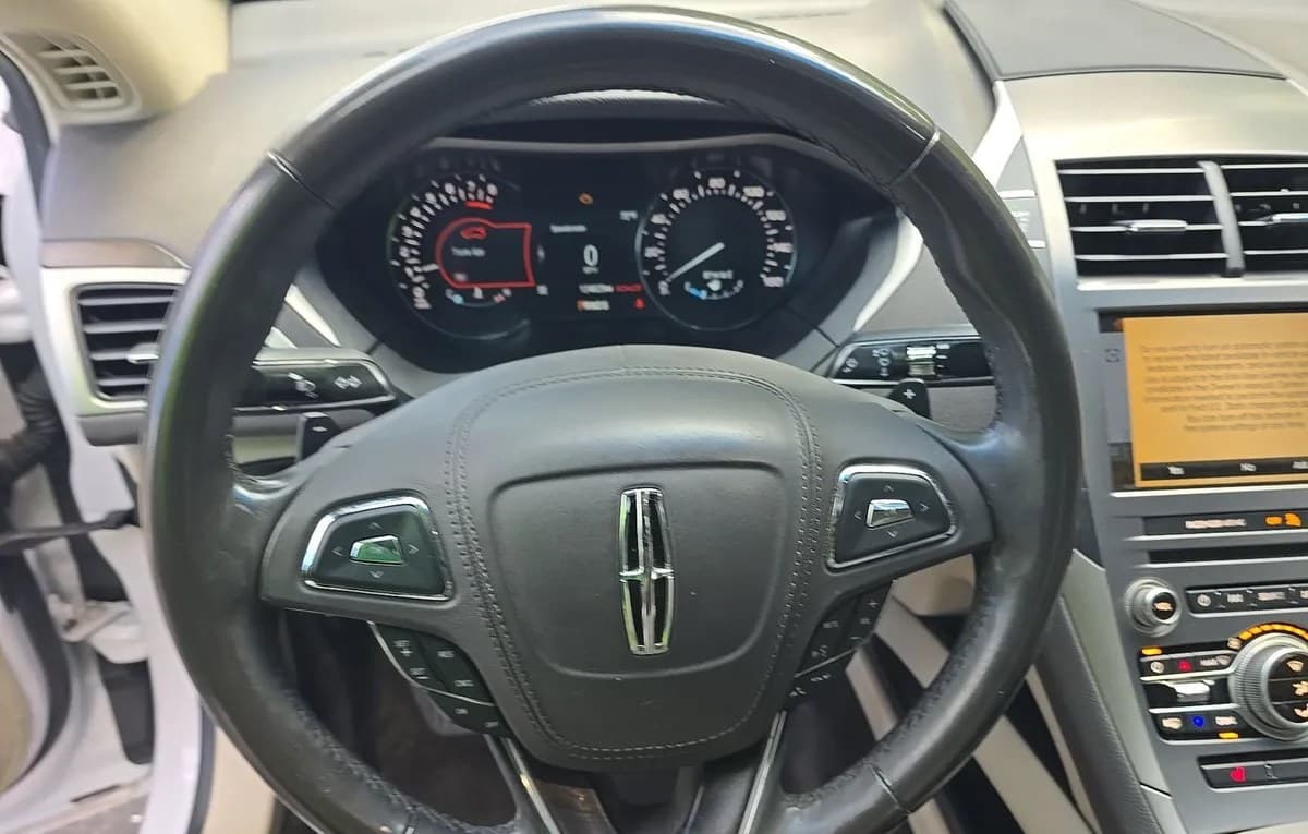 2017 LINCOLN MKZ Select 6