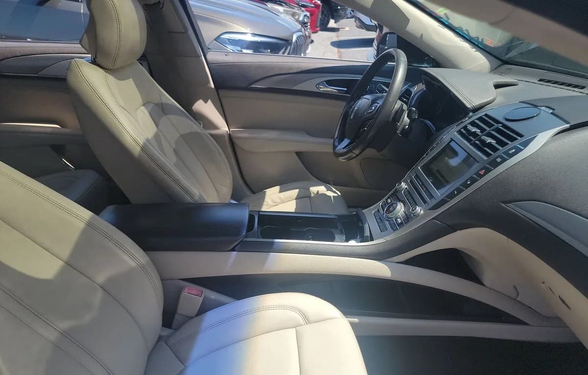 2017 LINCOLN MKZ Select 4