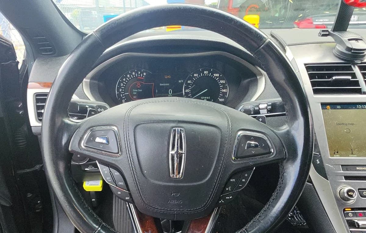 2017 LINCOLN MKZ Select 6