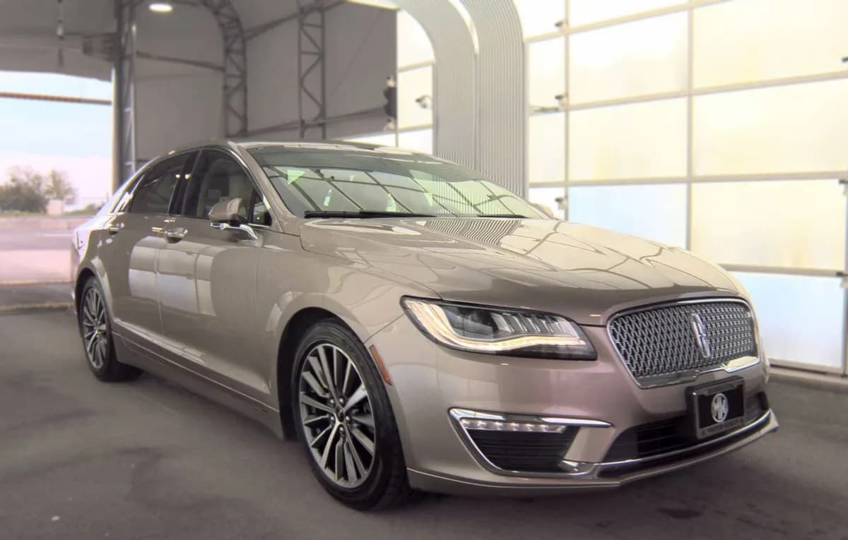 2019 LINCOLN MKZ RESERVE I 4