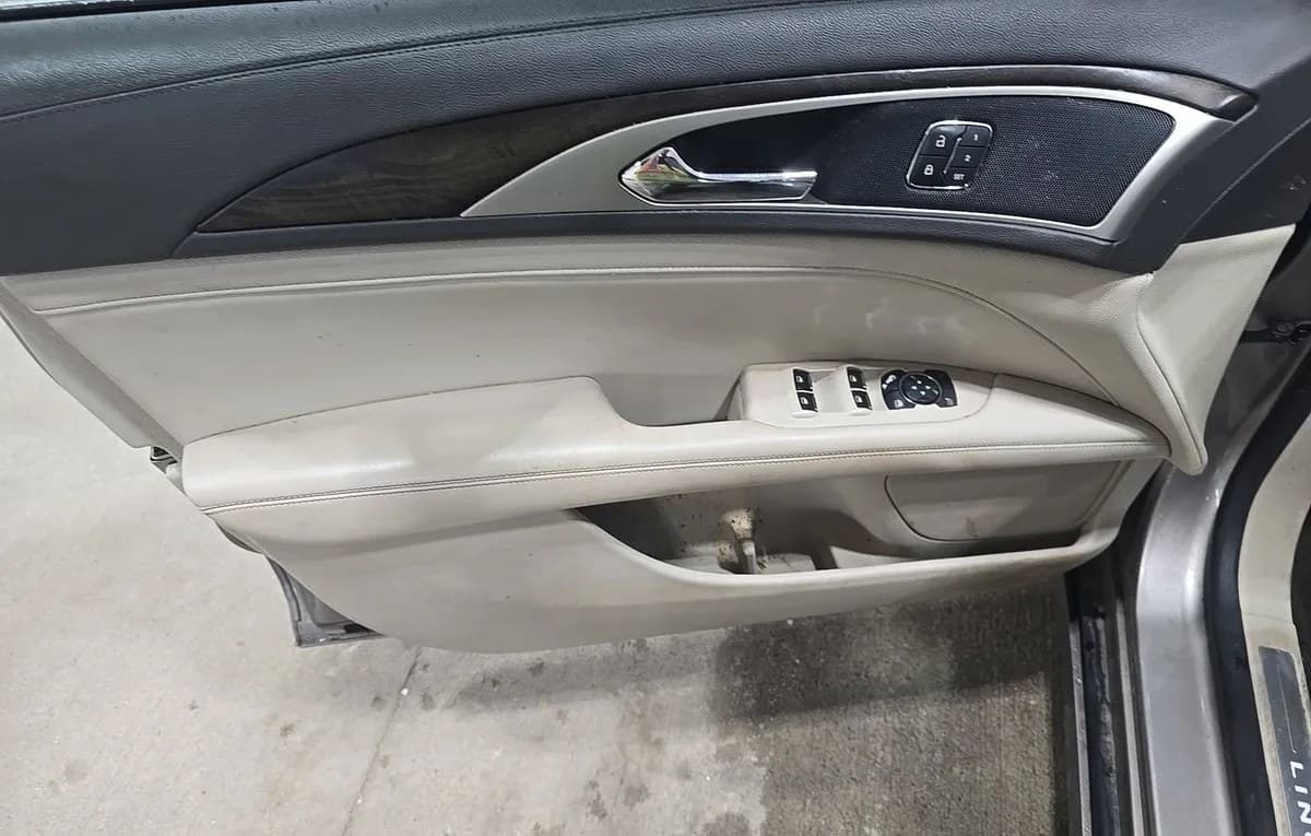 2019 LINCOLN MKZ RESERVE I 6