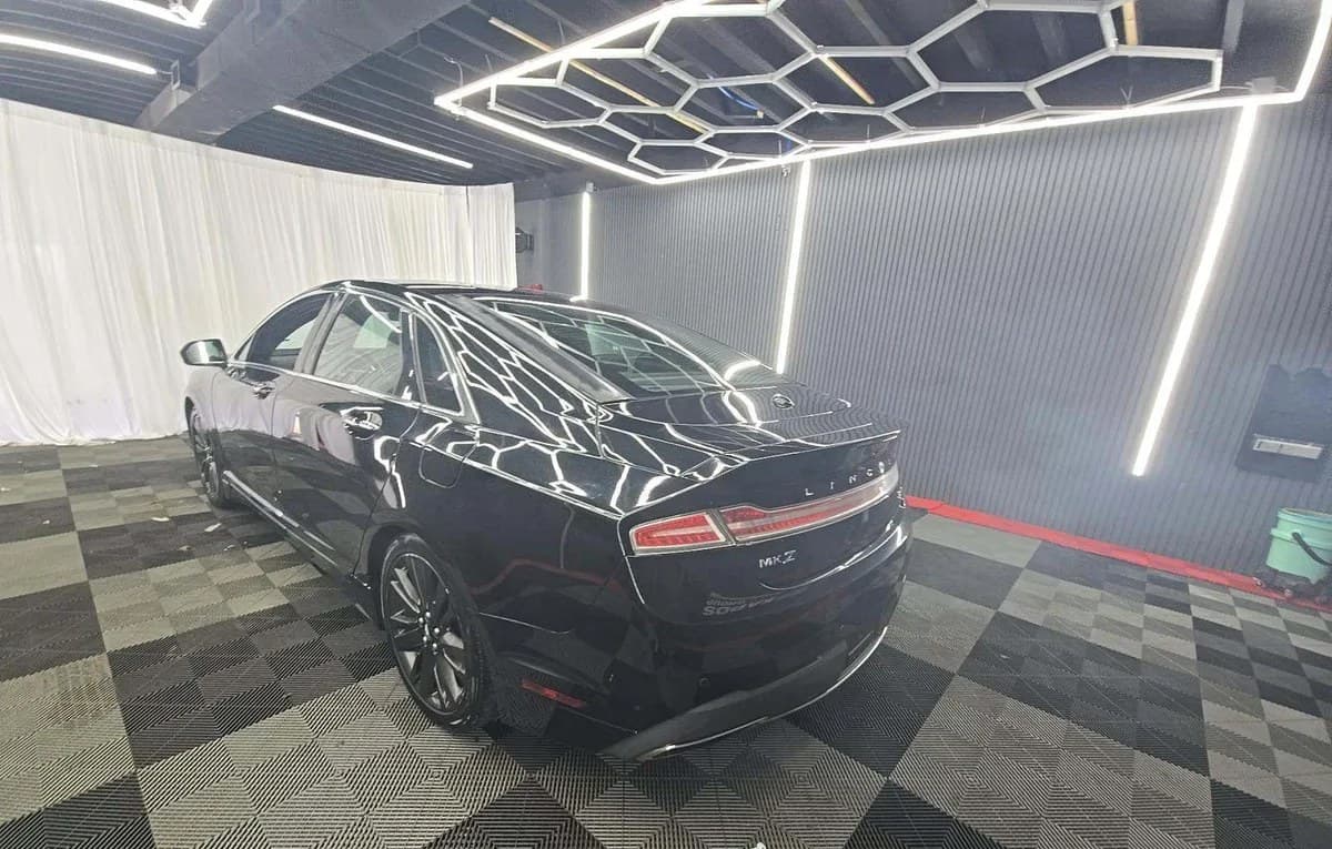 2017 LINCOLN MKZ Reserve 3