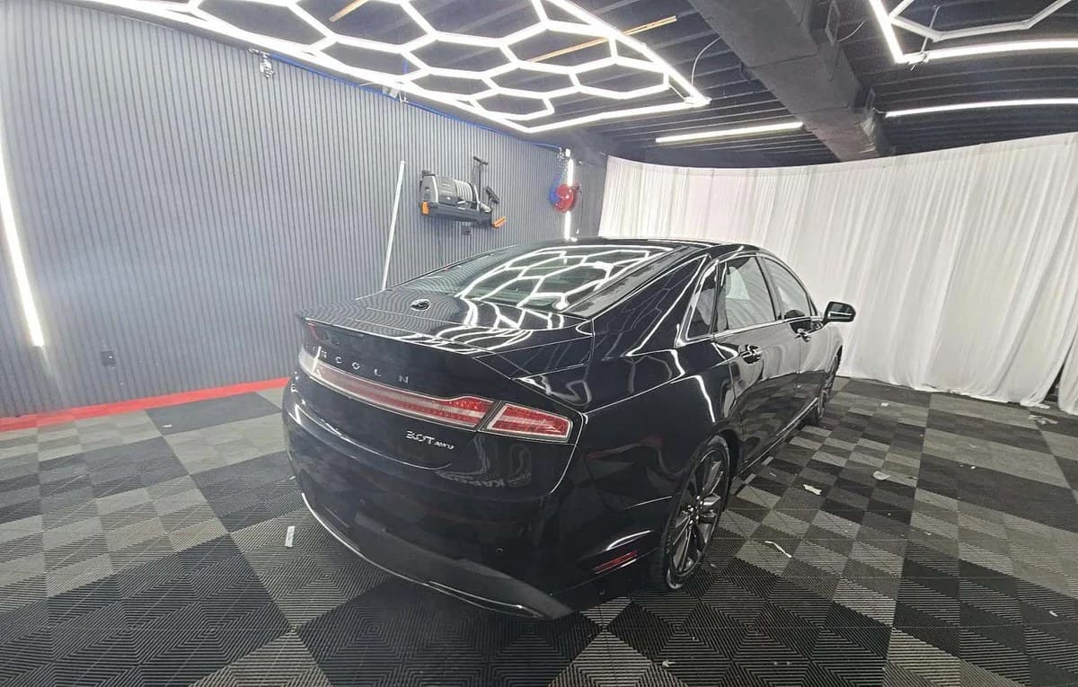 2017 LINCOLN MKZ Reserve 4