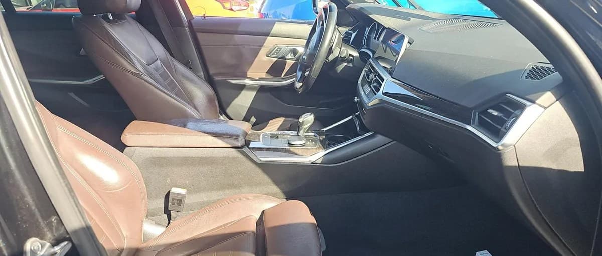 2019 BMW 3 SERIES 330i 5