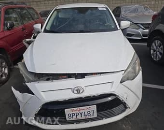 2018 TOYOTA YARIS iA 7